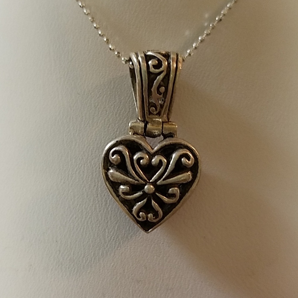 Sterling Silver and Black Onyx Necklace - Picture 3 of 8